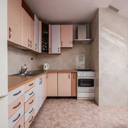 Apartament Kurhan 16 *